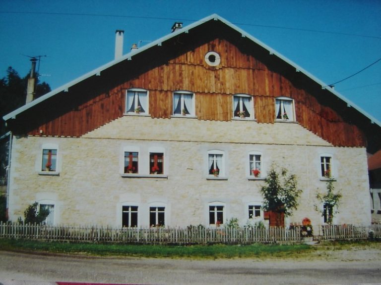 APPARTEMENT 3 -  NOËL ET REINE PETIT_1