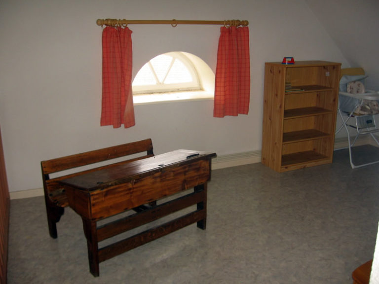 APPARTEMENT - COMMUNE DE LAVAL LE PRIEURÉ_9
