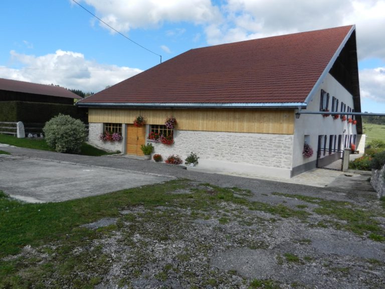 Accès gîte et place de parking