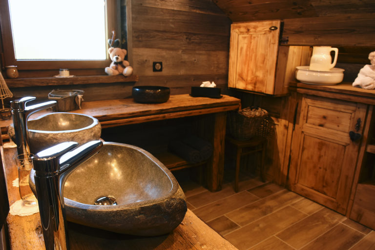 chambre-hotes-au-chalet-des-oursSalle de bain
