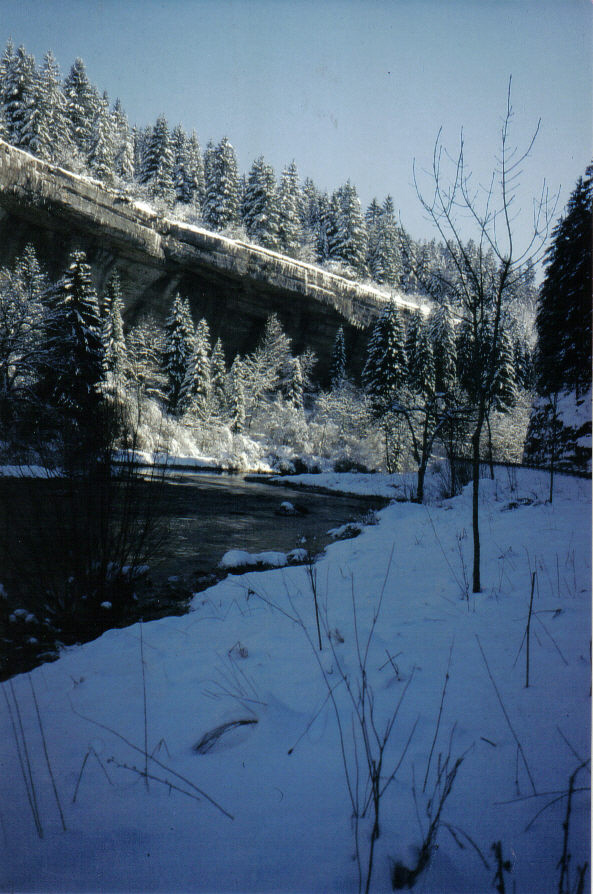 LE DEFILE D'ENTRE-ROCHES ET LA GROTTE DU TRESOR_2
