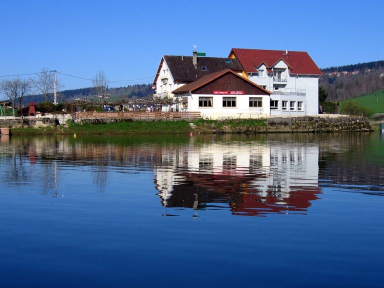 HÔTEL - LES CYGNES_1