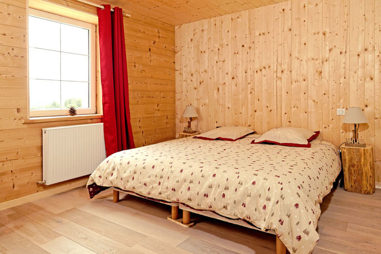 LA FERME SOUS LE BOIS_2