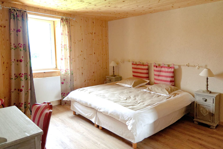 LA FERME SOUS LE BOIS_3