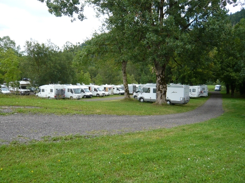 AIRE DE SERVICE ET STATIONNEMENT POUR CAMPING-CARS - BATEAUX DU SAUT DU DOUBS_2